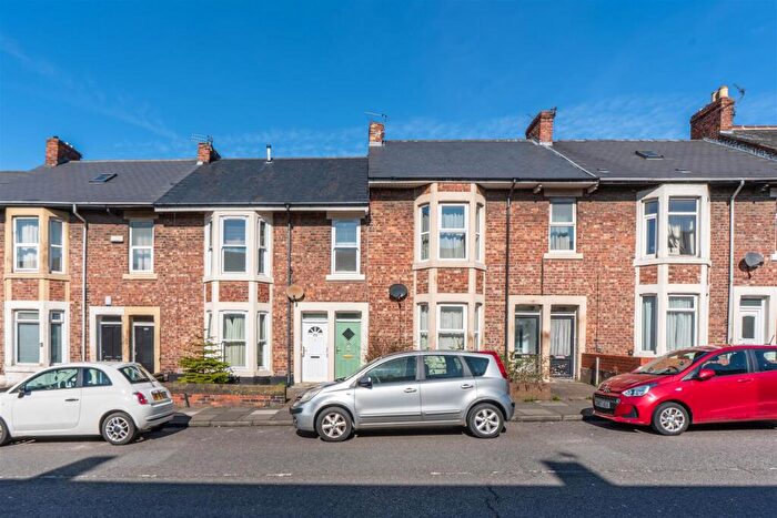 2 Bedroom Flat To Rent In **Available Now** Warwick Street, Heaton, NE6