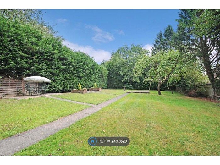 1 Bedroom Flat To Rent In Bramble Lane, Amersham, HP7