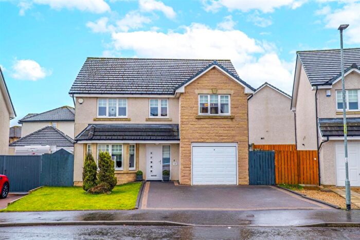 5 Bedroom Detached House For Sale In Curriefield View, Cleland, Motherwell, ML1
