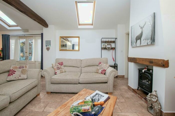 1 Bedroom Cottage For Sale In Grub Street, Happisburgh, Norwich, NR12