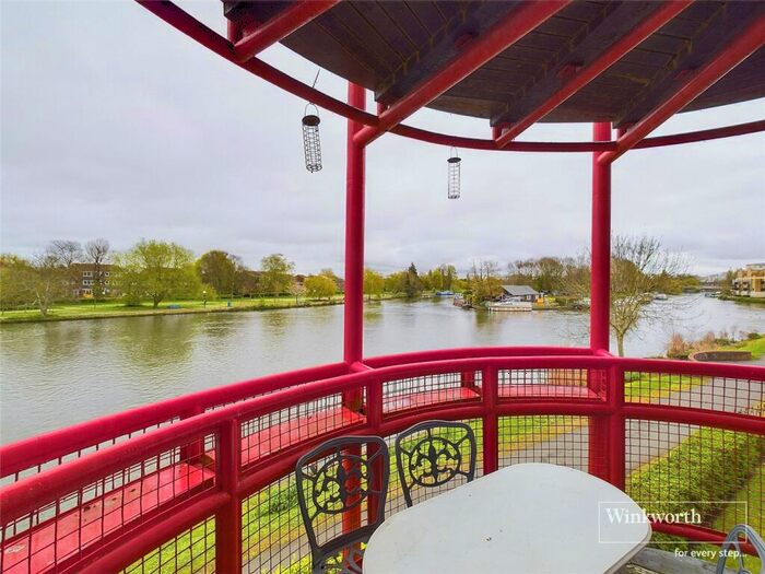 3 Bedroom Apartment To Rent In Caversham Wharf, Waterman Place, Reading, Berkshire, RG1