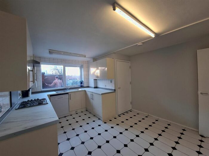 4 Bedroom Terraced House To Rent In Lightfoot Road, Hornsey, London, N8
