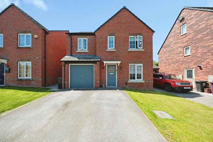 4 Bedroom Detached House For Sale In Weavers Way, Alfreton, DE55