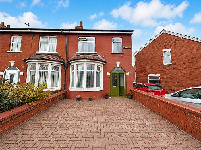 3 Bedroom End Terrace House For Sale In Park Road, Blackpool, FY1