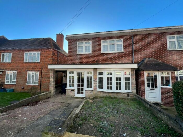 2 Bedroom End Of Terrace House To Rent In Burrow Road, Chigwell, Essex, IG7