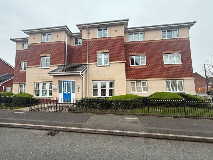 2 Bedroom Flat For Sale In Kingham Close, Wirral, CH46