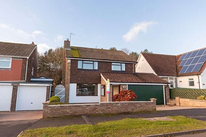 4 Bedroom Terraced House For Sale In The Fairway, Saltburn-By-The-Sea, TS12