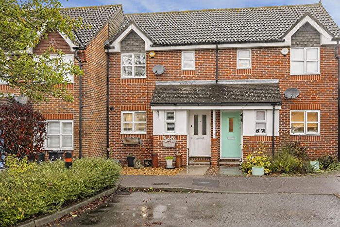 2 Bedroom Terraced House For Sale In Latham Close, Dartford, DA2