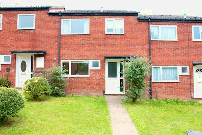 5 Bedroom Detached House To Rent In Handel Walk, Colchester, Essex, CO4