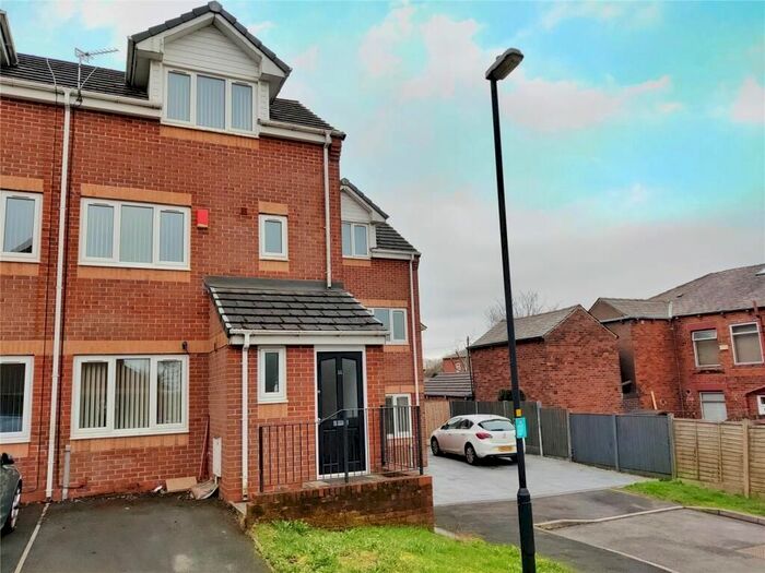 3 Bedroom Terraced House To Rent In Stoneclough Mews, Royton, Oldham, OL1