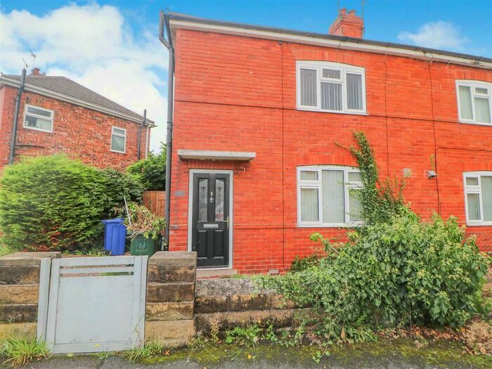 2 Bedroom Semi-Detached House To Rent In Millfield Road, Thorne, Doncaster, DN8