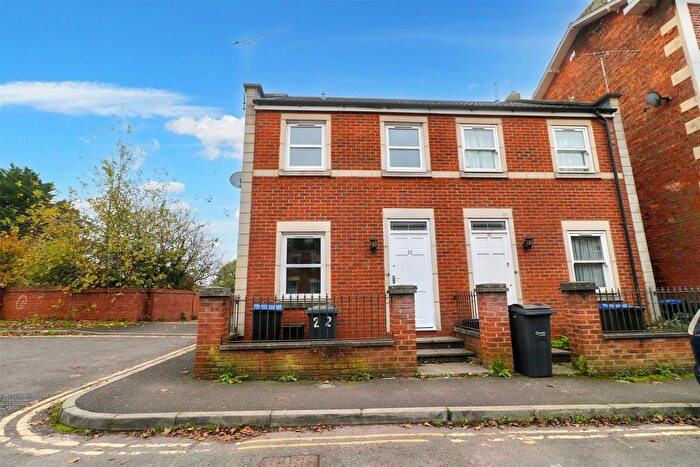 3 Bedroom Semi Detached House For Sale In Ashton Street, Trowbridge, BA14