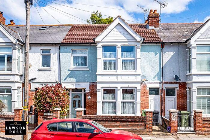 3 Bedroom Terraced House For Sale In Amberley Road, Portsmouth, PO2