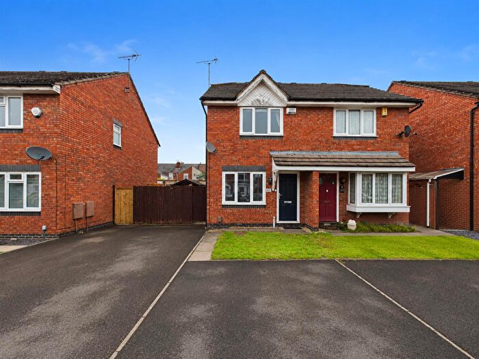 2 Bedroom Semi Detached House For Sale In Frampton Road, Gloucester, GL1