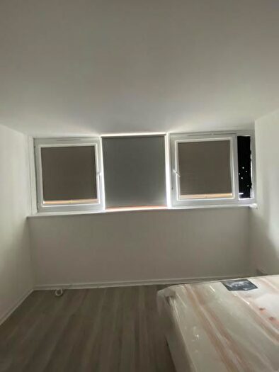 3 Bedroom Flat To Rent In Myrtle Walk, London, N1