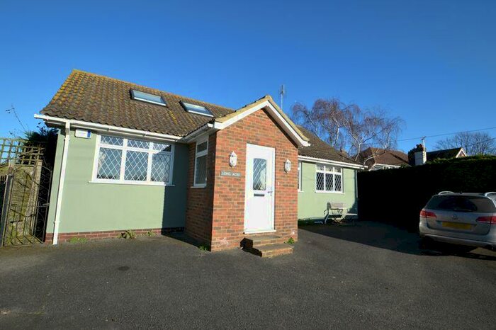 Detached Bungalow To Rent In Teynham Street, Sittingbourne, ME9