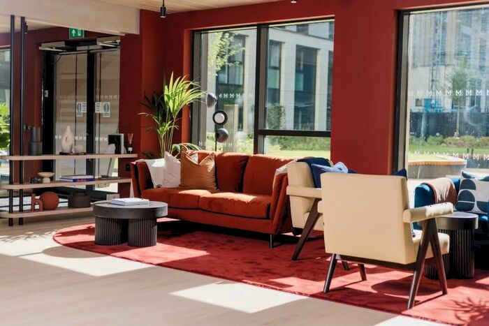 3 Bedroom Flat To Rent In New York Square, Leeds, LS2