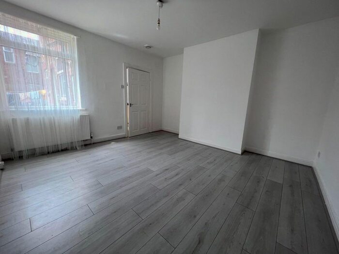 2 Bedroom Flat To Rent In Irthing Avenue, Walker, Newcastle Upon Tyne, NE6