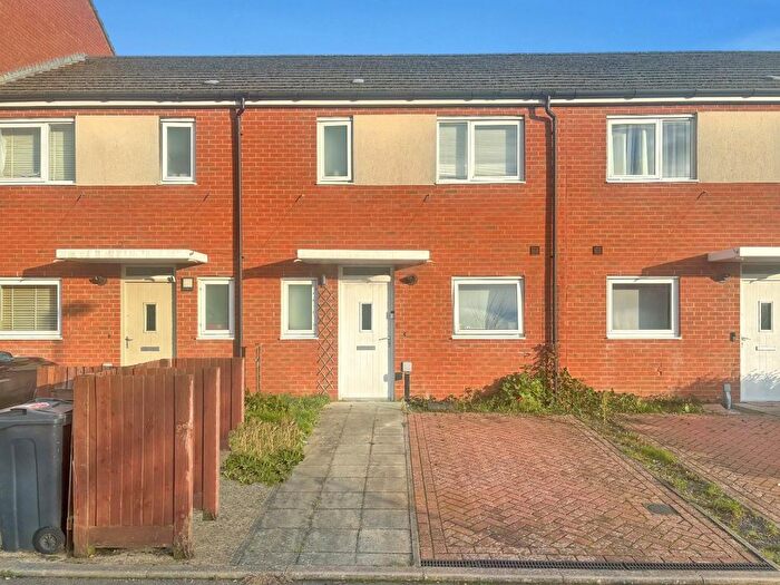 3 Bedroom Terraced House For Sale In Lamberhurst Mews, Ashford, TN23
