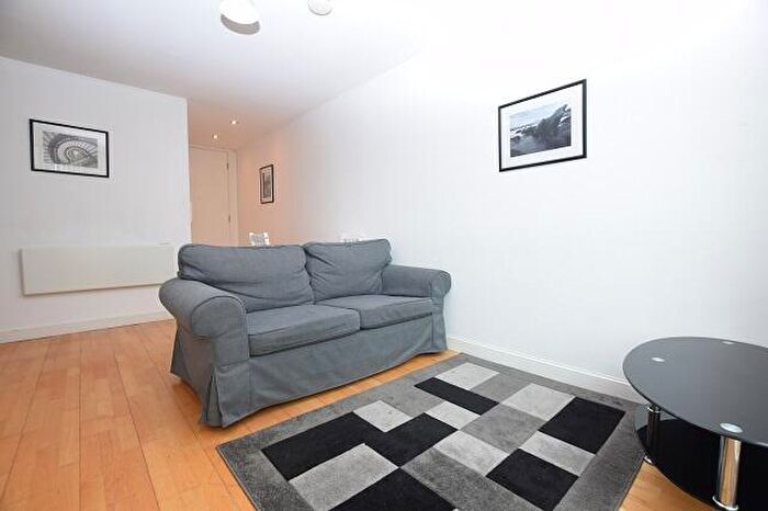 Apartment To Rent In Apartment Jet Centro, St. Marys Road, Sheffield, S2
