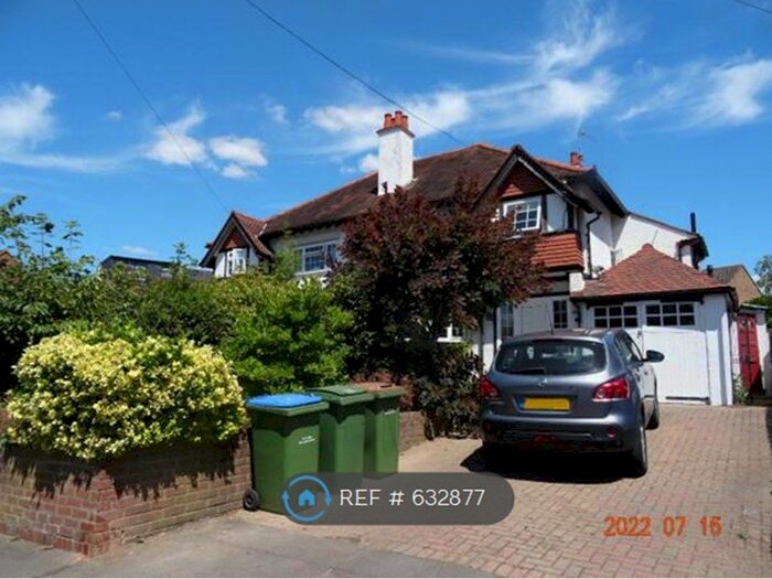 3 Bedroom Semi-Detached House To Rent In Ditton Hill Road, Long Ditton, Surbiton, KT6
