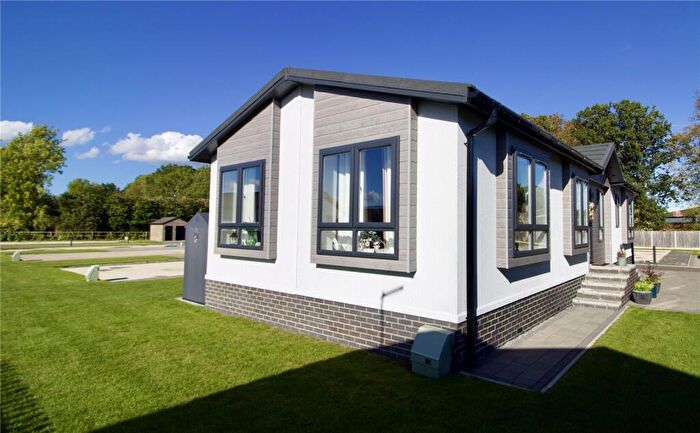 2 Bedroom Detached House For Sale In Hathaway Park, Northallerton, North Yorkshire, England, DL7