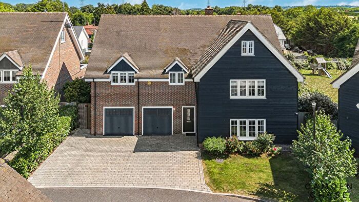 6 Bedroom Detached House For Sale In Canter Close, Aldenham, WD25
