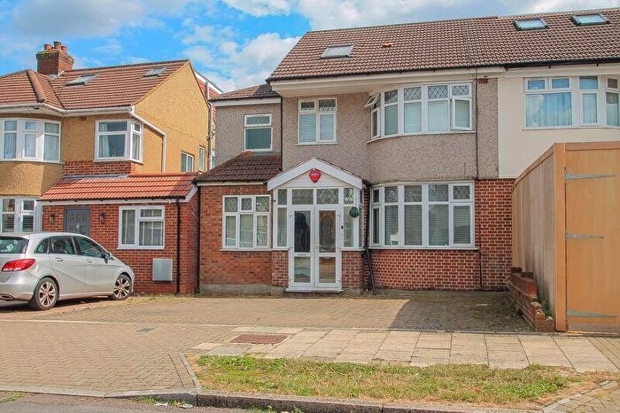 4 Bedroom Property For Sale In Ennerdale Avenue, Stanmore, HA7
