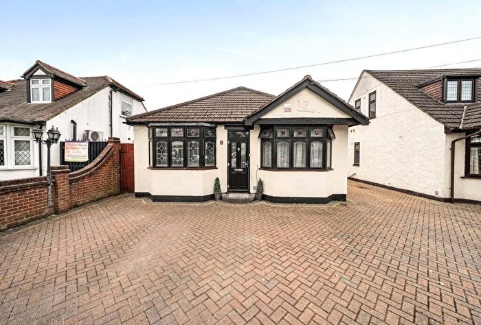 5 Bedroom Detached House To Rent In Ardleigh Green Road, Hornchurch, RM11