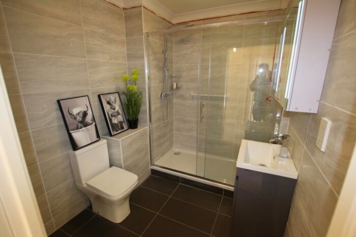 1 Bedroom Flat To Rent In Bath Road, Calcot, Reading, RG31