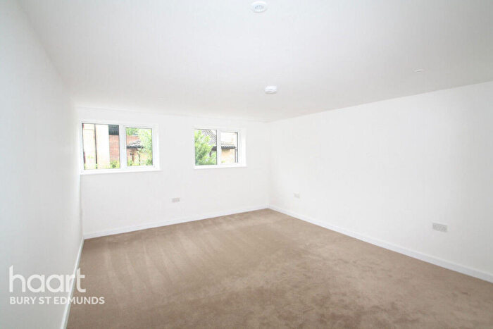 2 Bedroom Terraced House To Rent In Eastgate Street, Bury St Edmunds, IP33