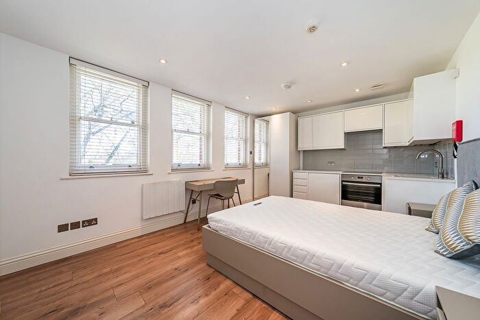 Studio To Rent In Vincent Square, London, SW1P