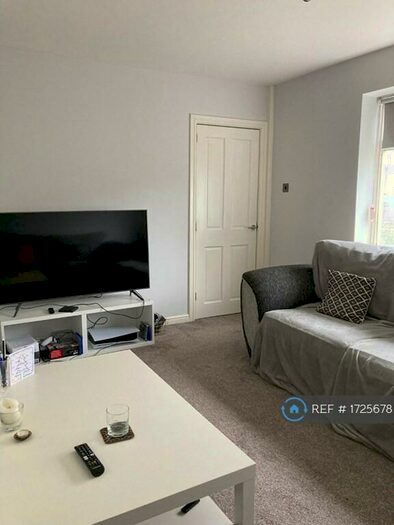 4 Bedroom Terraced House To Rent In Brinnington Road, Stockport, SK5