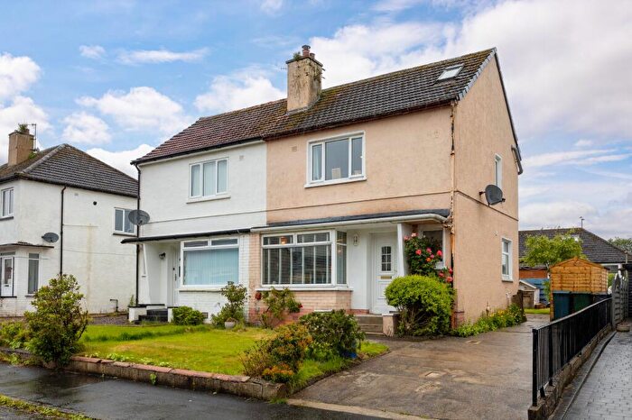3 Bedroom Semi-Detached House For Sale In Lawrence Avenue, Helensburgh, Argyll And Bute, G84