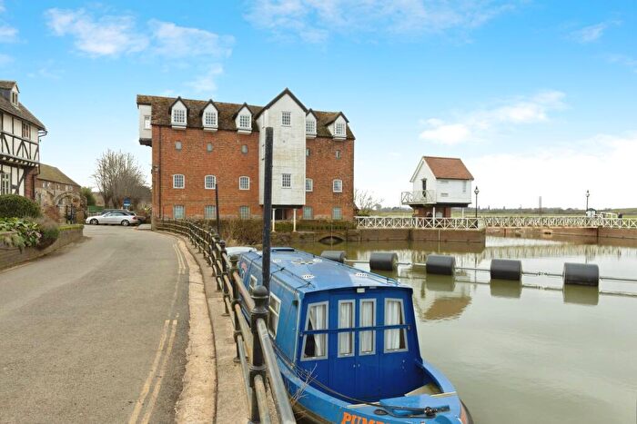 3 Bedroom Flat To Rent In Abbey Mill, , Mill Street, GL20