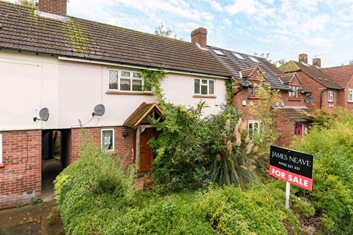 3 Bedroom Terraced House For Sale In Robinsway, Walton-On-Thames, KT12