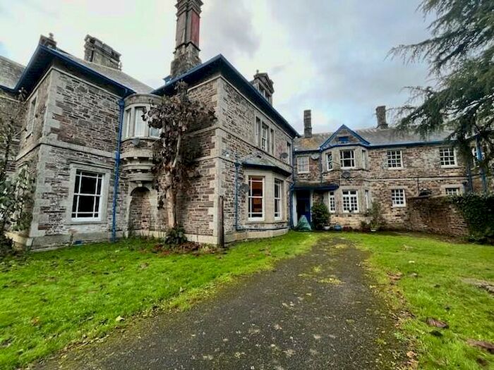 2 Bedroom Apartment To Rent In Werrington - Launceston, PL15