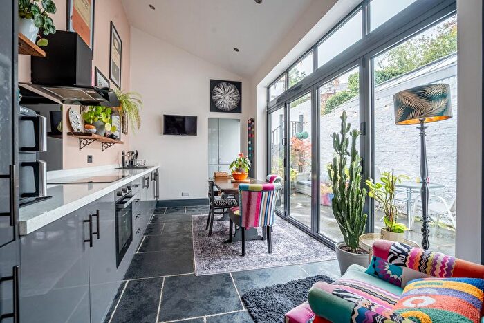 4 Bedroom Terraced House For Sale In Holgate Road, York, YO24