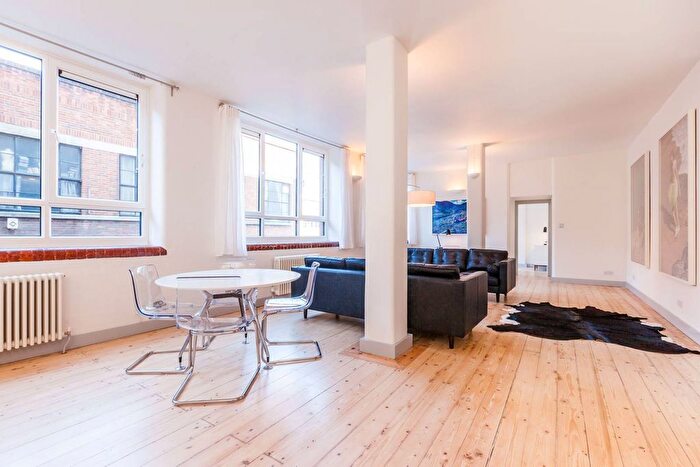 2 Bedroom Flat To Rent In Bethnal Green Road, Bethnal Green, London, E2