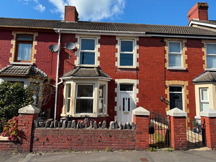 3 Bedroom Terraced House For Sale In Park Street, Bridgend, CF33