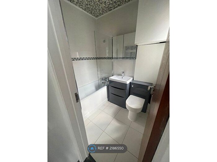 1 Bedroom Flat To Rent In Byron Road, London, W5