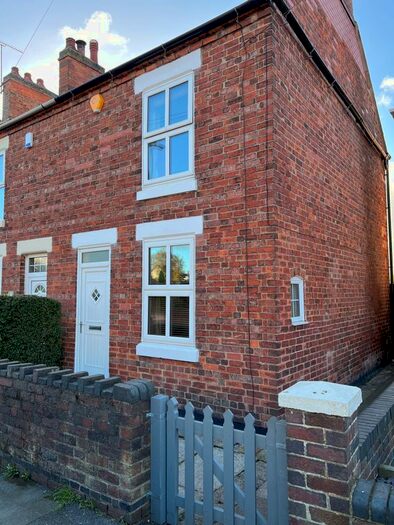2 Bedroom Semi-Detached House To Rent In Talbot Street, Swadlincote DE11