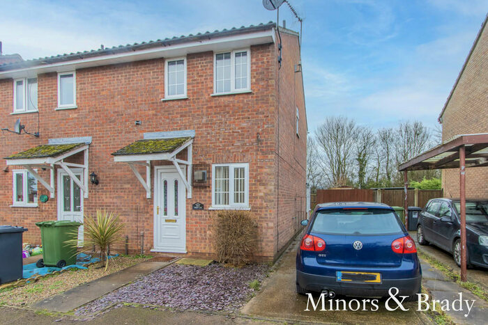 2 Bedroom End Of Terrace House For Sale In Norman Close, Fakenham, NR21