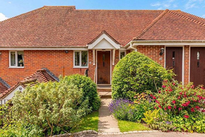 1 Bedroom Property To Rent In Oaklea Court, Hartfield, TN7
