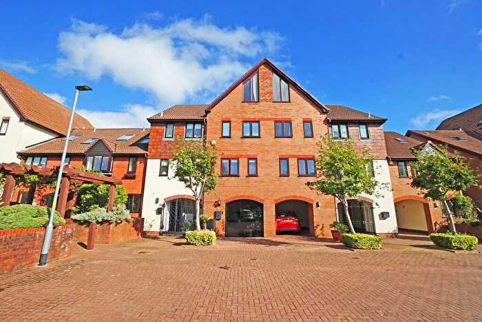 5 Bedroom Terraced House For Sale In Sennen Place, Port Solent, Portsmouth, PO6