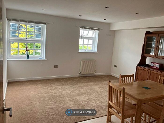 1 Bedroom Flat To Rent In Bellmaker Court, London, E3