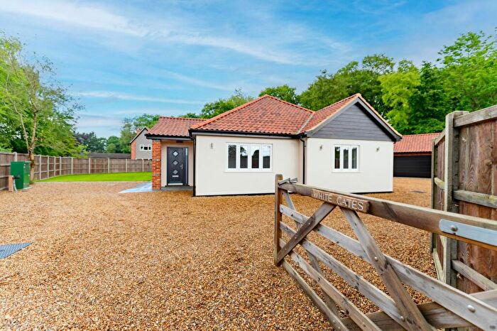 4 Bedroom Detached Bungalow To Rent In Main Road, Fleggburgh, NR29