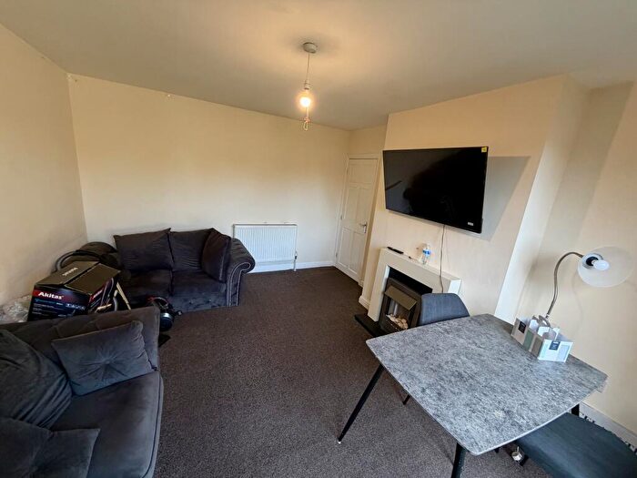 4 Bedroom House To Rent In Mauldeth Road West, Withington, M20