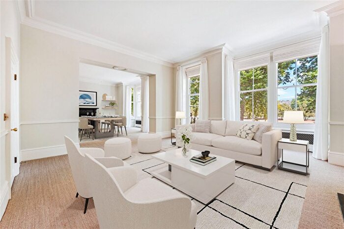 3 Bedroom Flat To Rent In Ormonde Gate, London, SW3