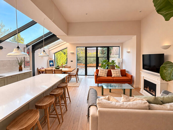 2 Bedroom Apartment To Rent In Harvist Road, London, NW6